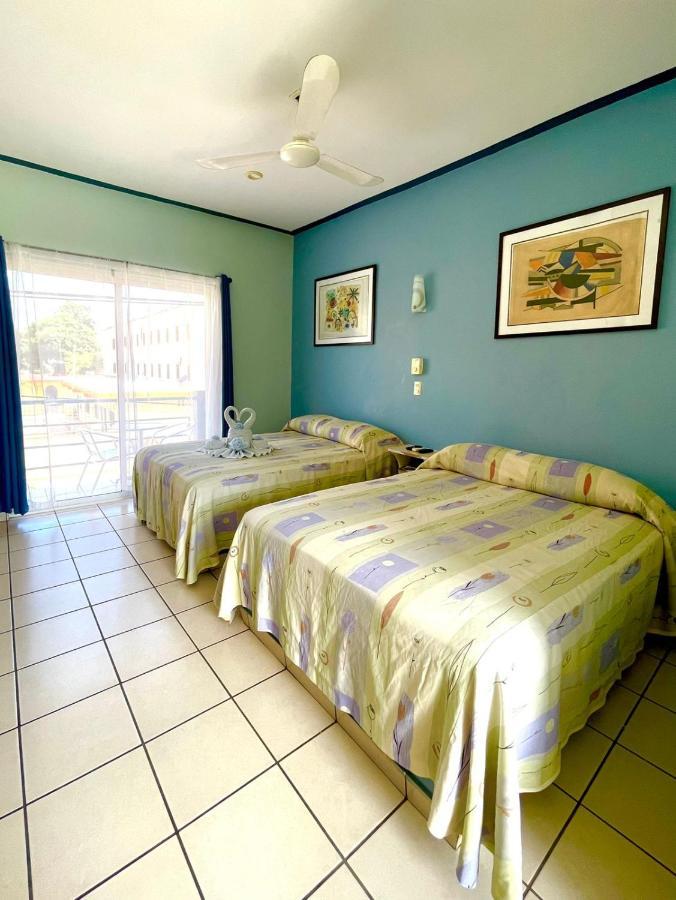 Hotel Terraza Inn 瓜亚比托斯 外观 照片